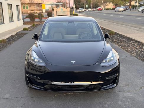 Used 2021 Tesla Model 3 Standard Range Plus image 9