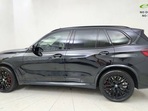 Used 2022 BMW X5 M50i w/ Executive Package AWD/4WD image 4