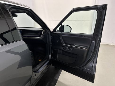 Used 2024 Rivian R1S Adventure image 18