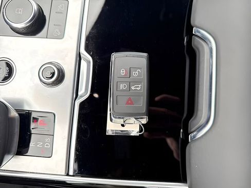 Used 2023 Land Rover Range Rover SE AWD/4WD image 26