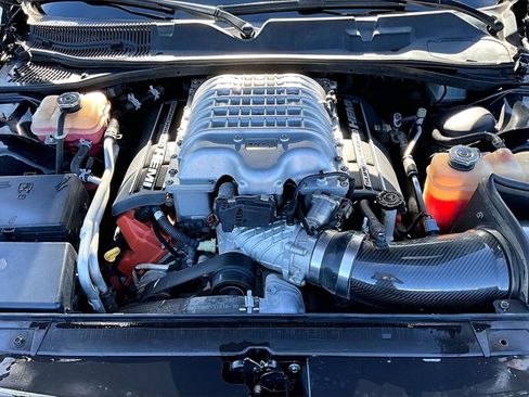 Used 2017 Dodge Challenger SRT Hellcat image 9