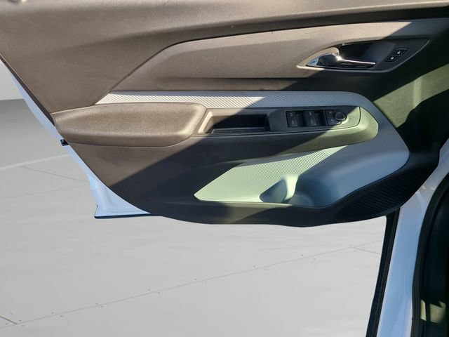 New 2027 Chevrolet Bolt LT FWD image 18