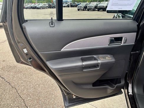 Used 2013 Lincoln MKX AWD image 13