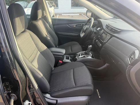 Used 2020 Nissan Rogue S image 13
