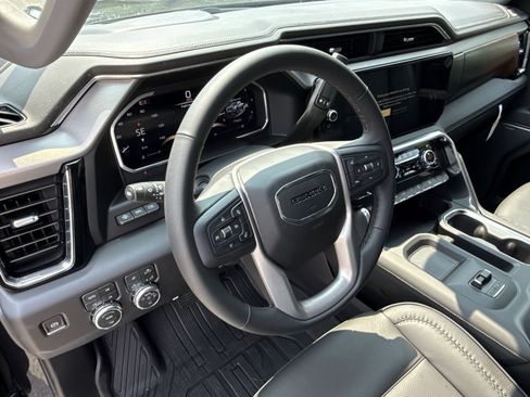 New 2026 GMC Sierra 2500 Denali w/ Denali Reserve Package AWD/4WD image 16