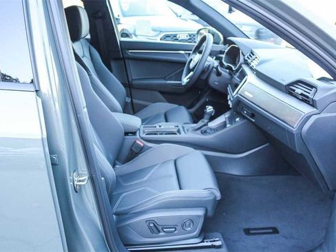New 2025 Audi Q3 2.0T Premium image 18