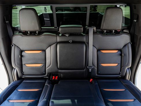 Used 2022 GMC Sierra 1500 AT4 w/ AT4 Premium Package image 32