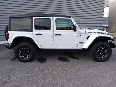 Used 2023 Jeep Wrangler Unlimited Rubicon image 2