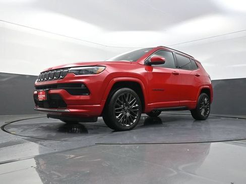 Used 2022 Jeep Compass Limited w/ (RED) Package AWD/4WD image 33