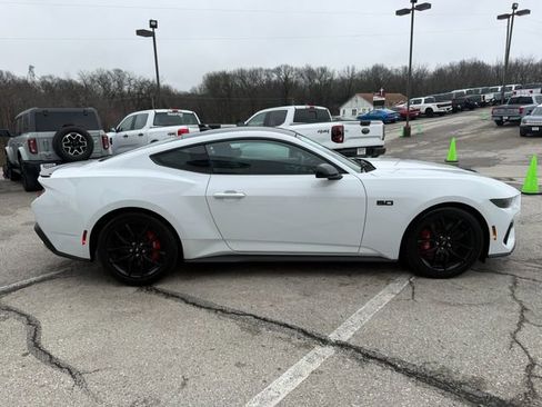 Used 2025 Ford Mustang GT w/ Mustang Nite Pony Package RWD image 8
