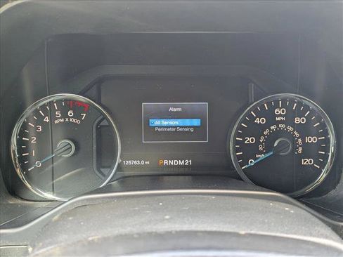 Used 2015 Ford F150 Platinum w/ Equipment Group 701A Luxury AWD/4WD image 11