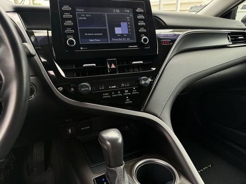 Used 2023 Toyota Camry SE w/ Convenience Package FWD image 14