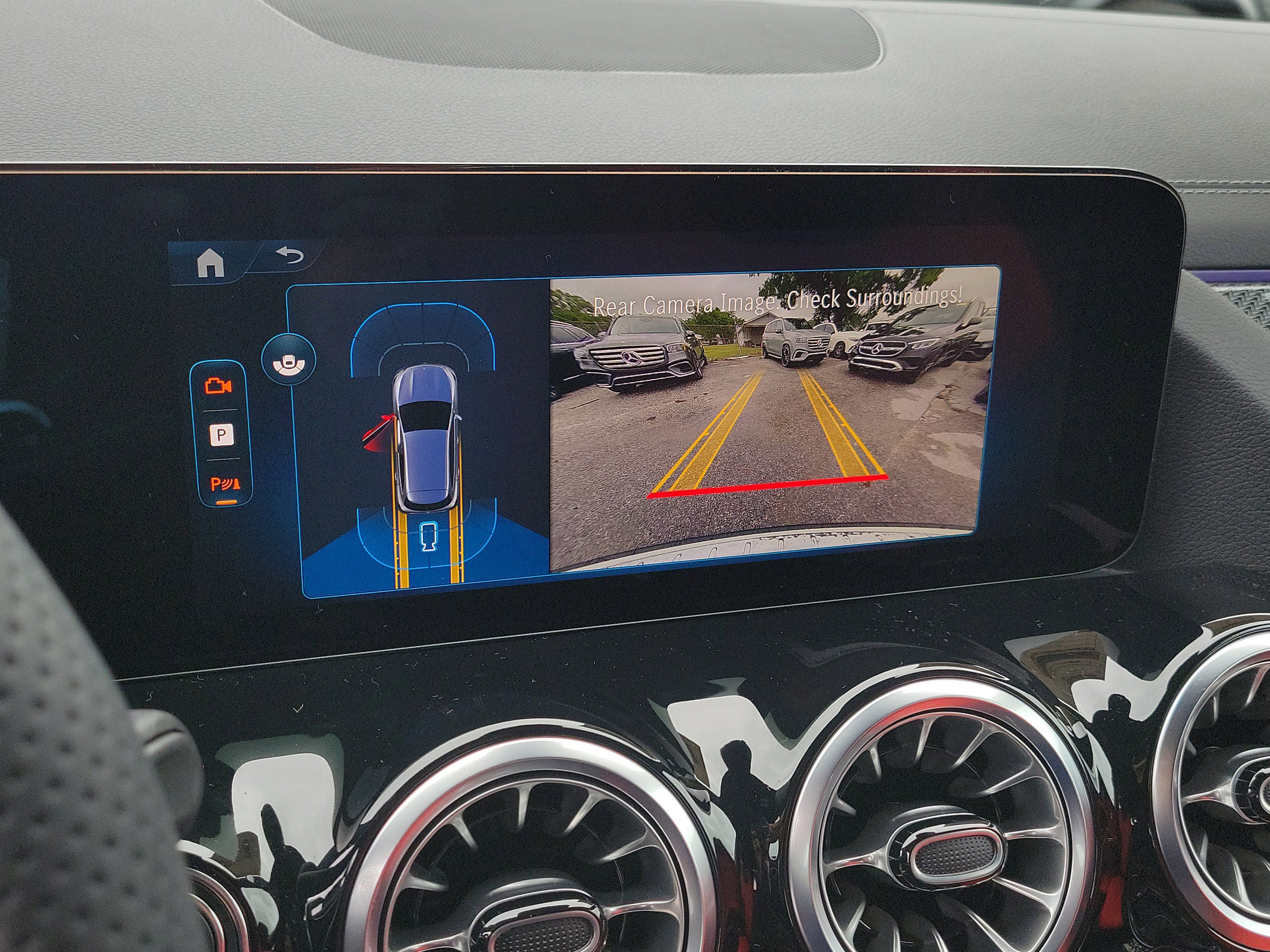 New 2026 Mercedes-Benz GLA 35 AMG 4MATIC image 27