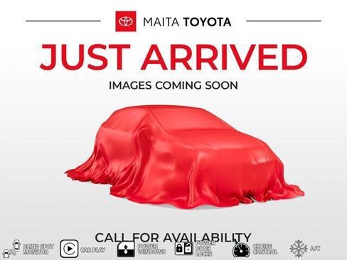 Used 2024 Toyota Prius LE image 1