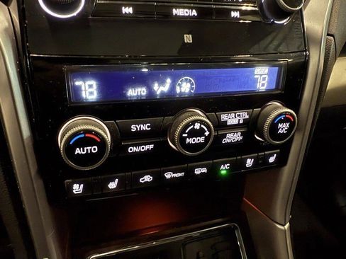 Certified 2022 Subaru Ascent Touring w/ Popular Package #2A image 14