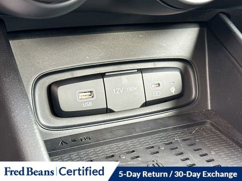 Certified 2025 Hyundai Venue Limited image 36