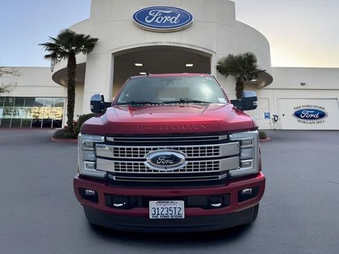 Certified 2019 Ford F350 Platinum w/ Platinum Ultimate Package AWD/4WD image 3