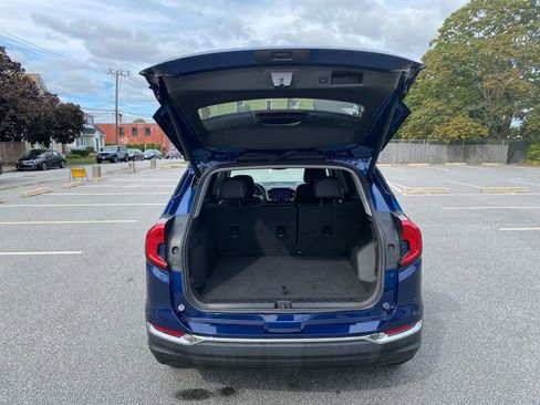 Used 2022 GMC Terrain SLT image 21