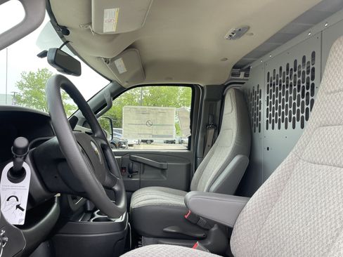 New 2025 Chevrolet Express 3500 Extended w/ Driver Convenience Package RWD image 18