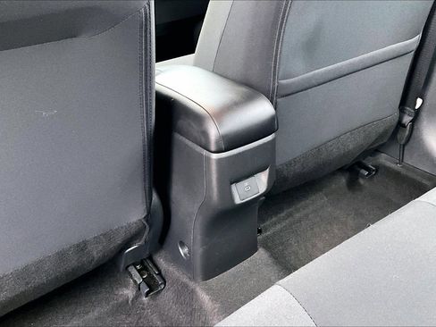 Used 2023 Nissan Versa SR w/ Trunk Package image 11