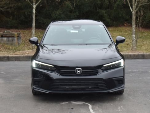 Used 2023 Honda Civic Sport image 2