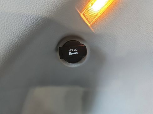 Used 2018 Jeep Compass Latitude image 13