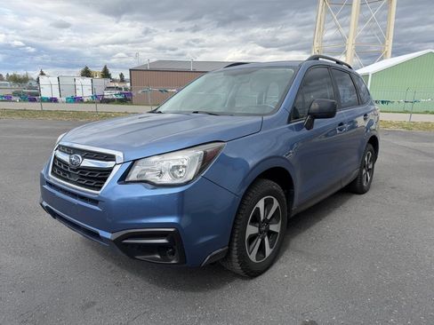 Used 2018 Subaru Forester 2.5i w/ Alloy Wheel Package AWD/4WD image 2