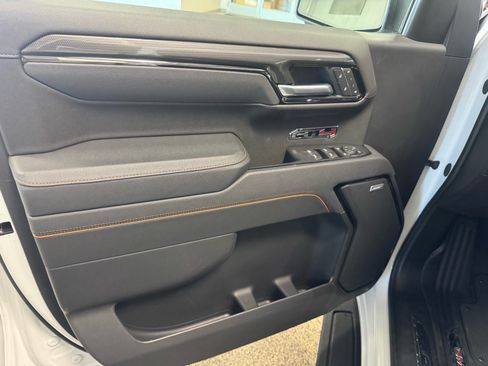 Used 2026 GMC Sierra 1500 AT4 w/ AT4 Premium Package AWD/4WD image 18