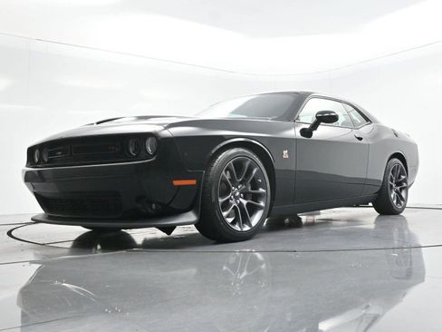 Used 2023 Dodge Challenger R/T Scat Pack RWD image 42