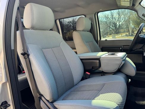 Used 2015 Ford F350 XLT w/ XLT Premium Package image 20