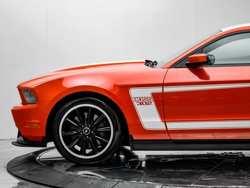 Used 2012 Ford Mustang Boss 302 w/ Boss 302 Accessory Pkg RWD image 8