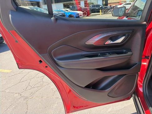 Used 2023 GMC Terrain SLE FWD image 13