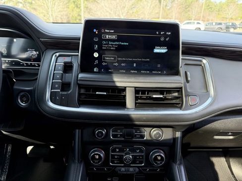 Used 2022 Chevrolet Tahoe Z71 w/ Luxury Package image 20