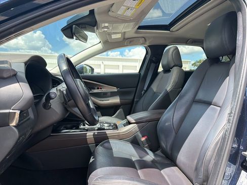 Used 2023 MAZDA CX-30 AWD 2.5 S w/ Premium Package image 2