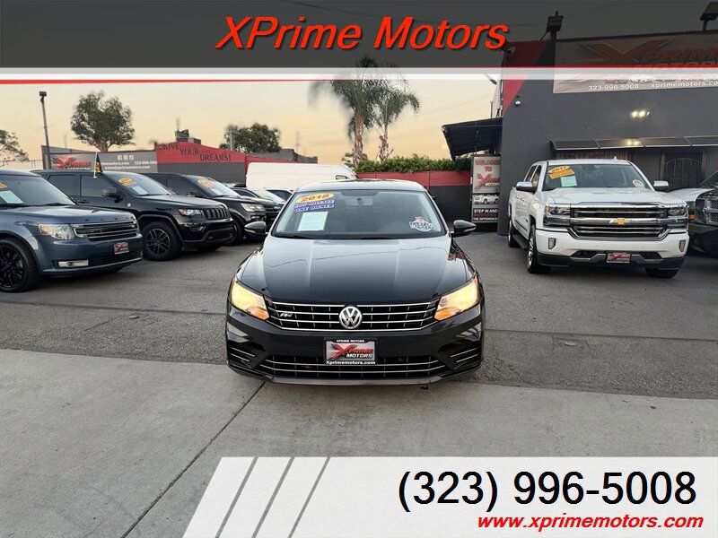 Used 2018 Volkswagen Passat 2.0T R-Line FWD image 2