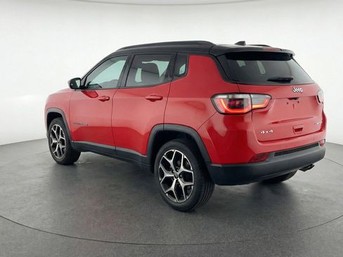 Used 2025 Jeep Compass Limited AWD/4WD image 6