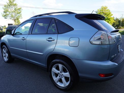 Used 2005 Lexus RX 330 w/ Premium Pkg FWD image 5