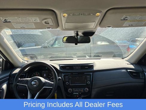 Used 2019 Nissan Rogue S FWD image 7