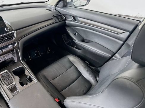 Used 2020 Honda Accord Touring image 23