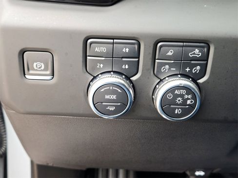 Used 2024 GMC Sierra 1500 AT4X image 24