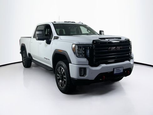 Used 2022 GMC Sierra 2500 AT4 w/ AT4 Premium Plus Package image 3