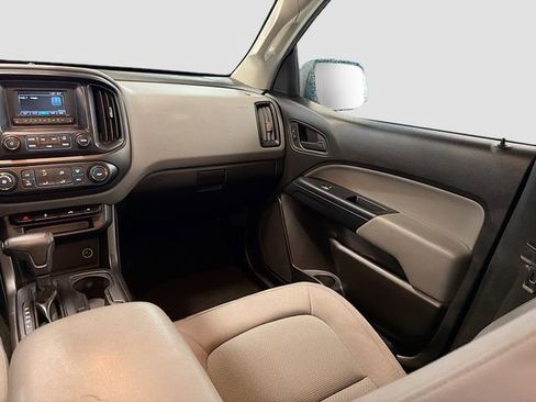 Used 2017 Chevrolet Colorado W/T image 21