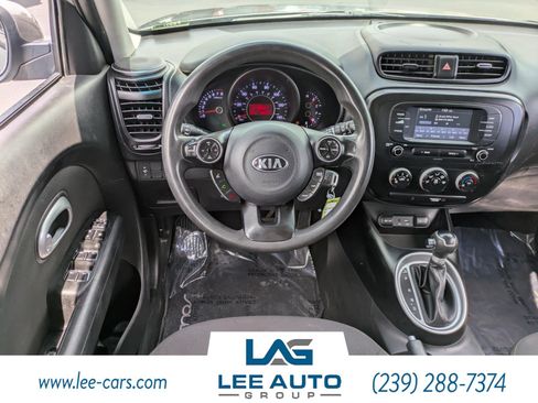 Used 2019 Kia Soul FWD image 14