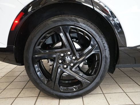 Used 2024 Chevrolet Equinox EV RS FWD image 68