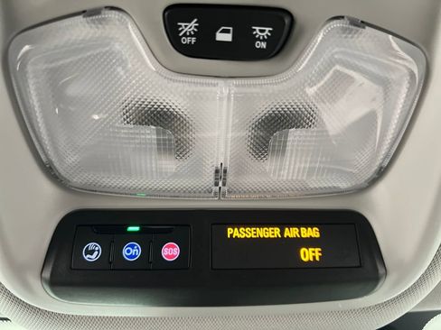 Used 2025 Chevrolet TrailBlazer LT image 53