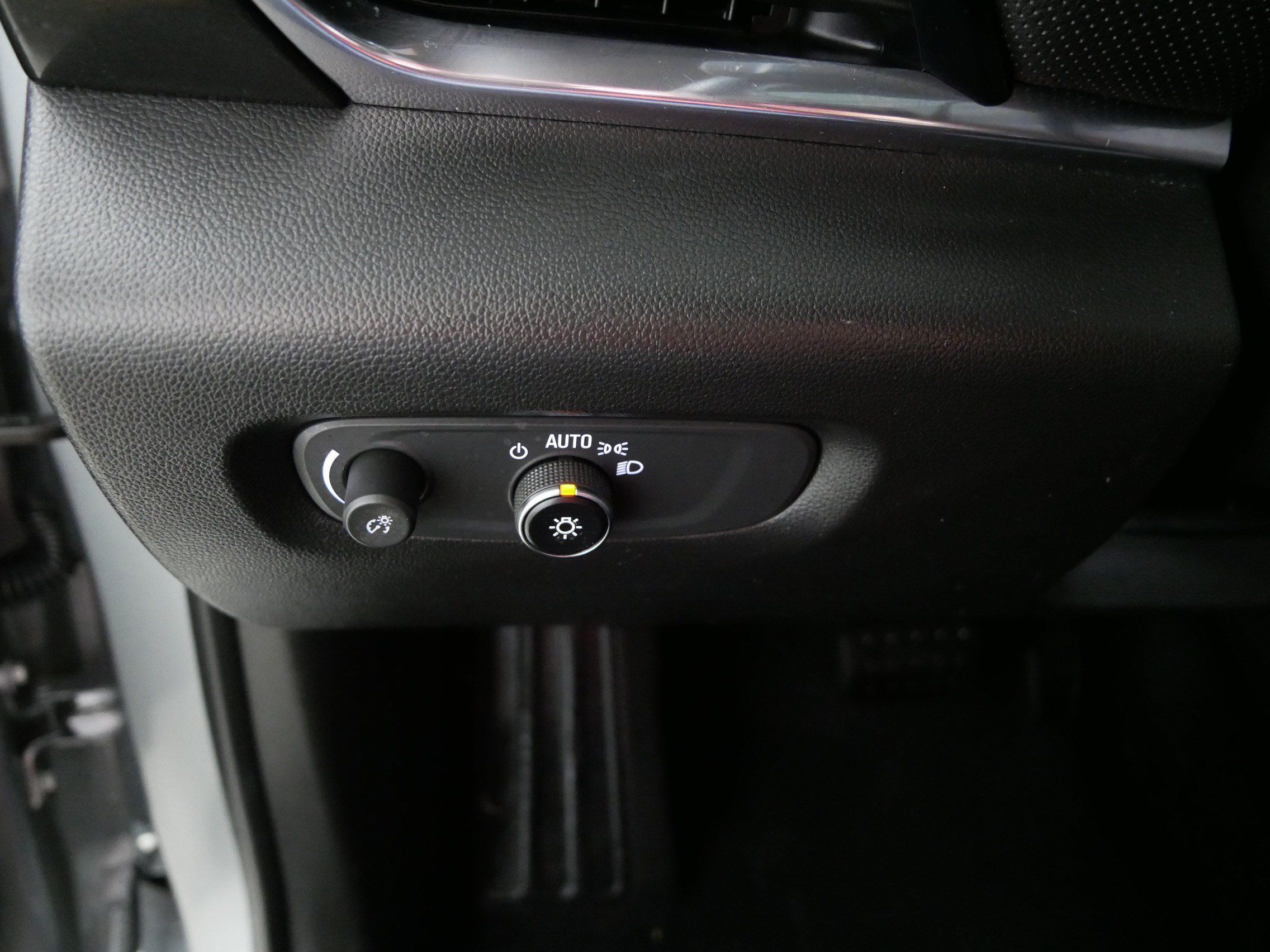 Used 2023 Chevrolet Traverse RS AWD/4WD image 26