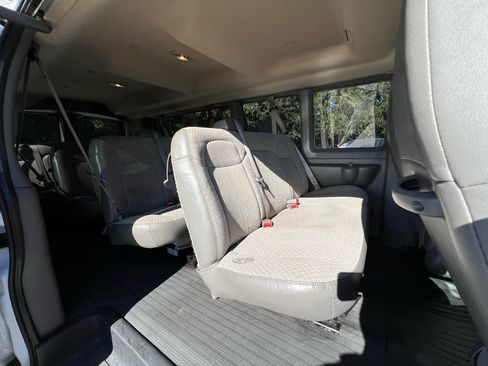 Used 2023 Chevrolet Express 3500 LS image 28