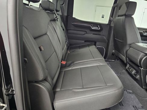 Used 2026 GMC Sierra 1500 SLT AWD/4WD image 25