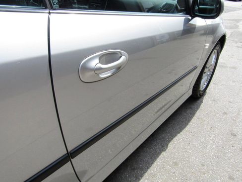 Used 2007 Saab 9-3 2.0T w/ Premium Audio Pkg FWD image 21