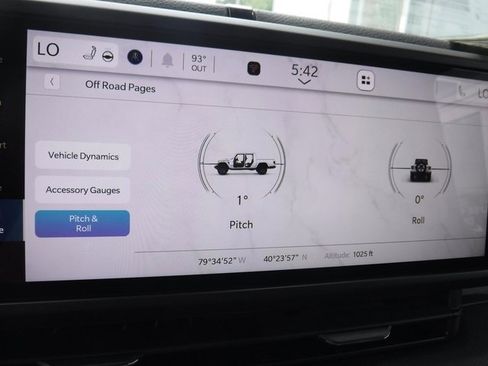 New 2025 Jeep Gladiator Willys image 29